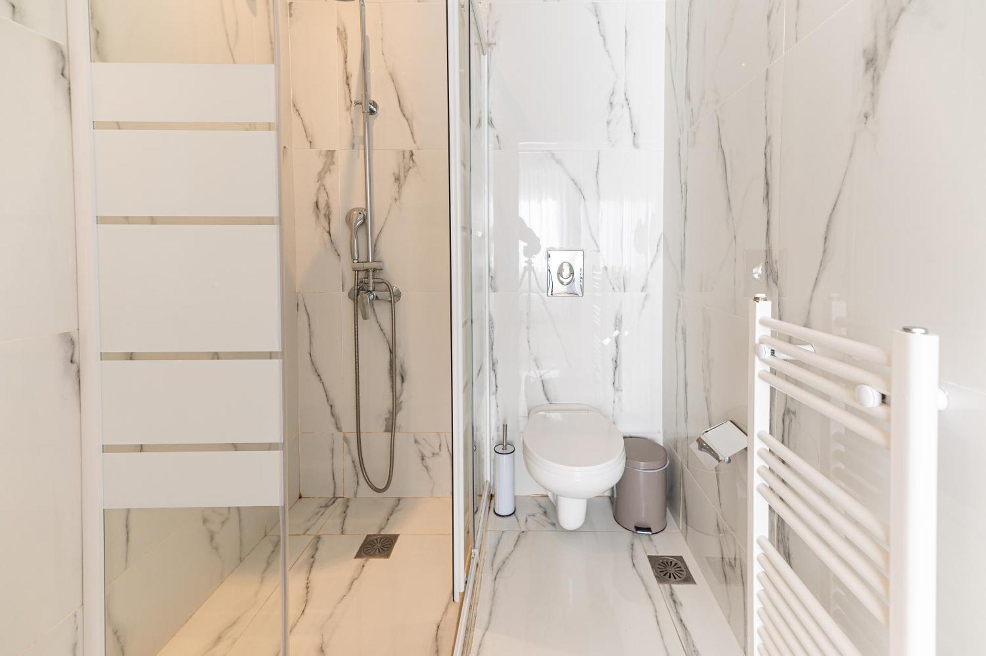 אתונה Stylish Spacious Apartment In Palaio Faliro מראה חיצוני תמונה
