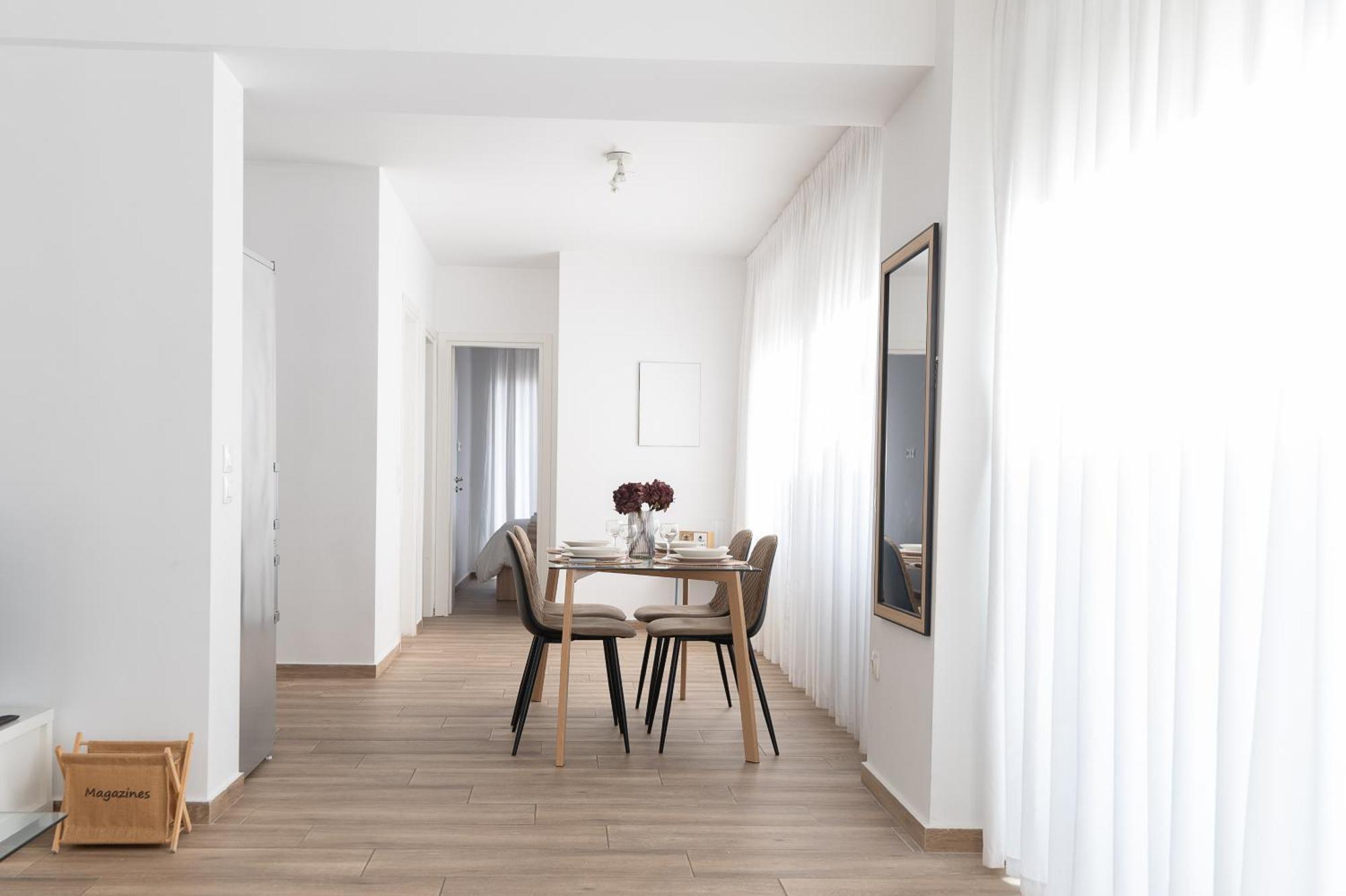 אתונה Stylish Spacious Apartment In Palaio Faliro מראה חיצוני תמונה